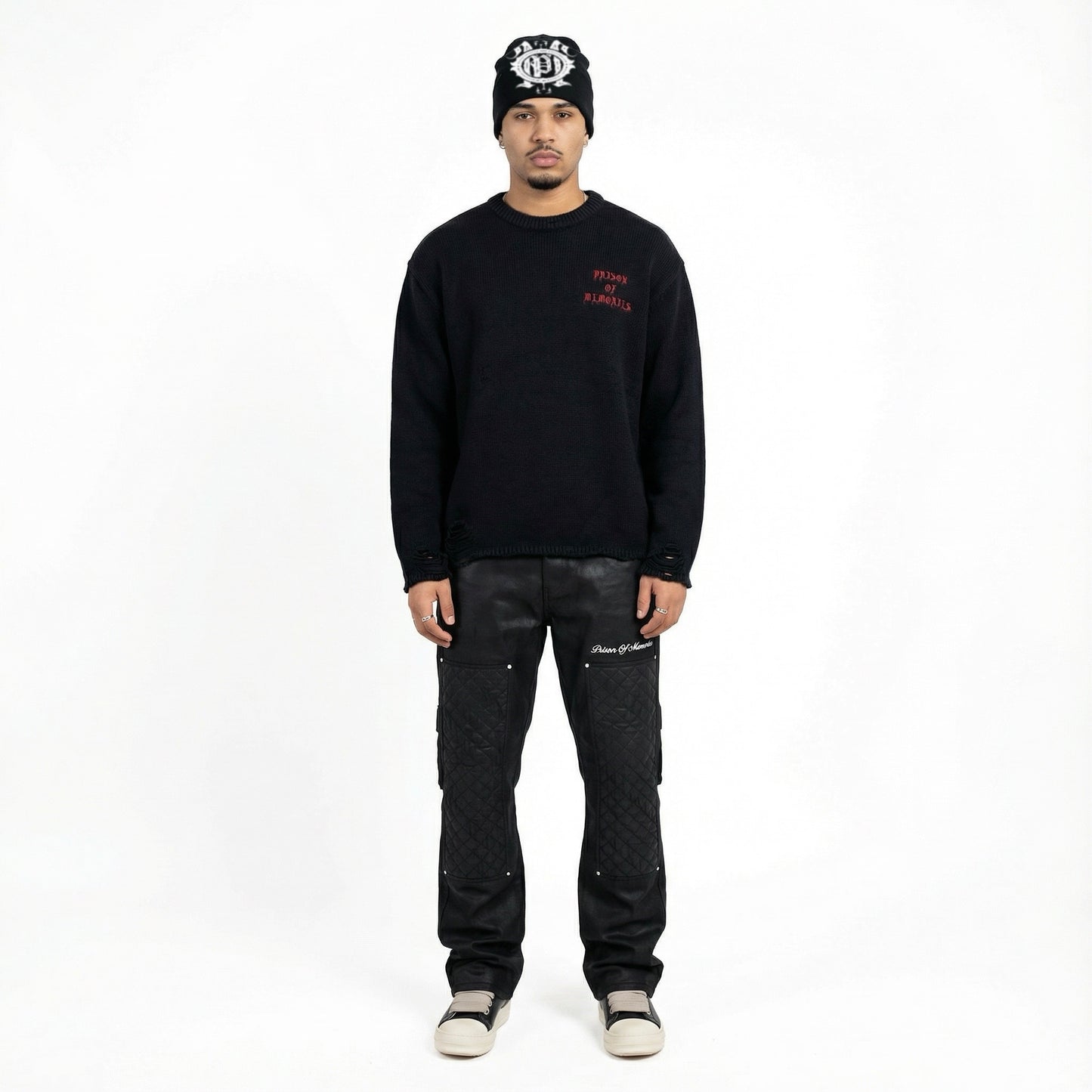 DISTRESSED KNIT