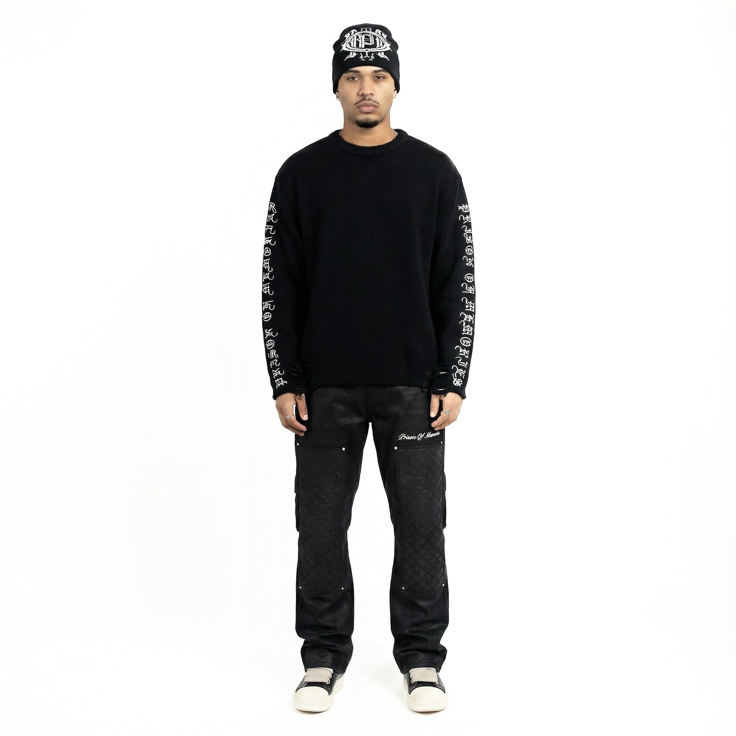 DISTRESSED SCRIPT KNIT