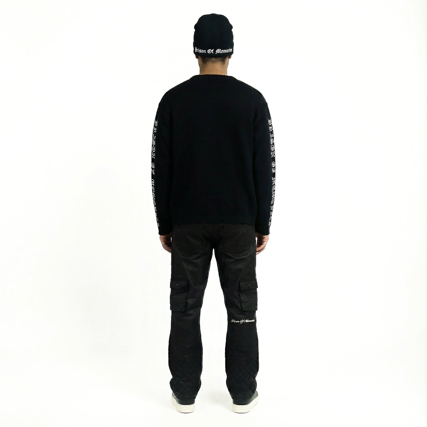 DISTRESSED SCRIPT KNIT
