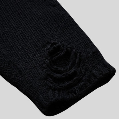 DISTRESSED KNIT