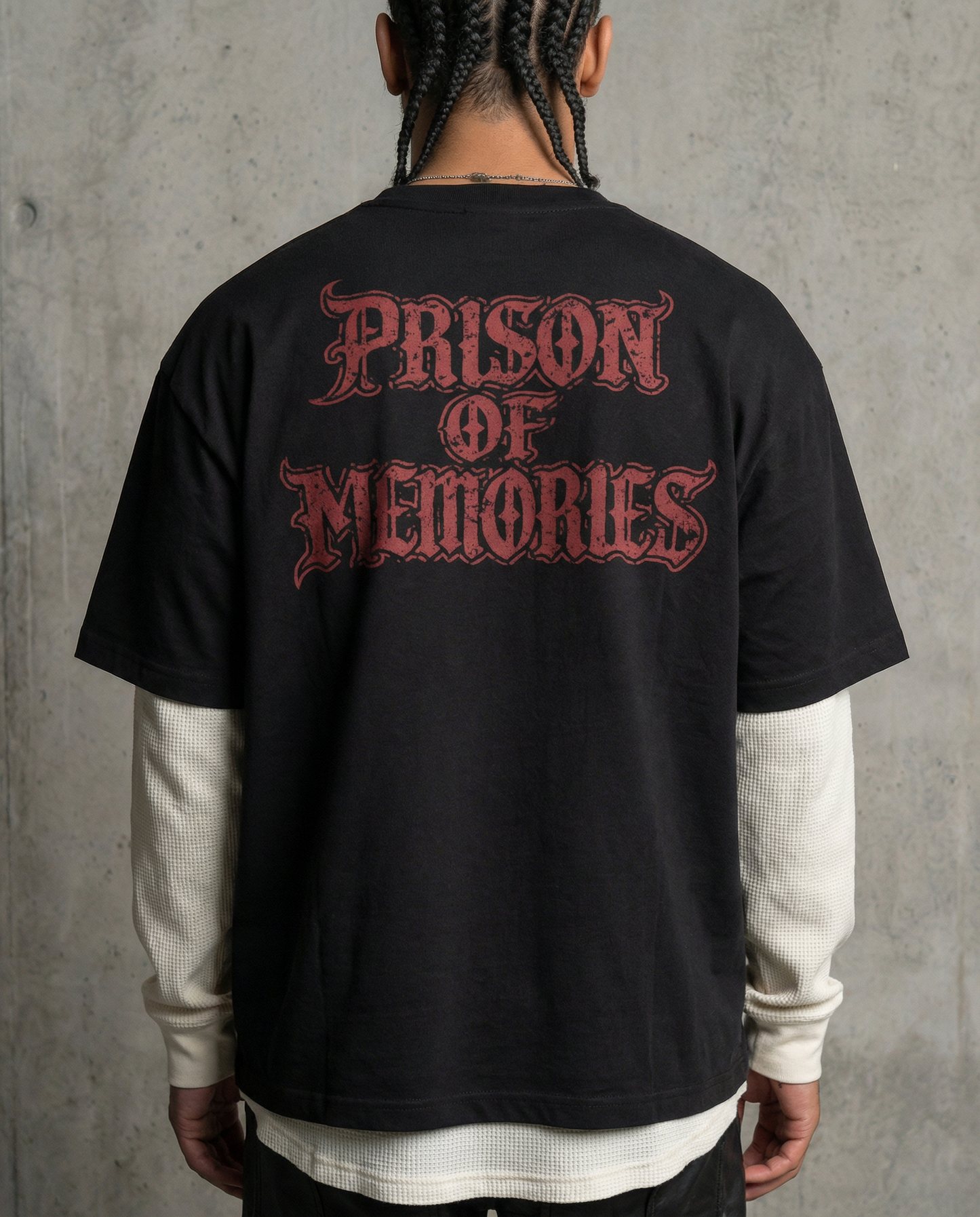 BLACK SCRIPT TEE